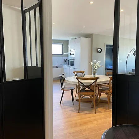 Magnifique A 100 M De La Apartament *