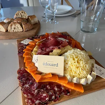 Magnifique A 100 M De La אגון קוטוויל