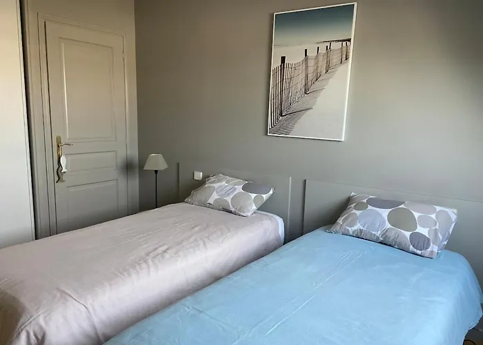 Magnifique A 100 M De La Daire *